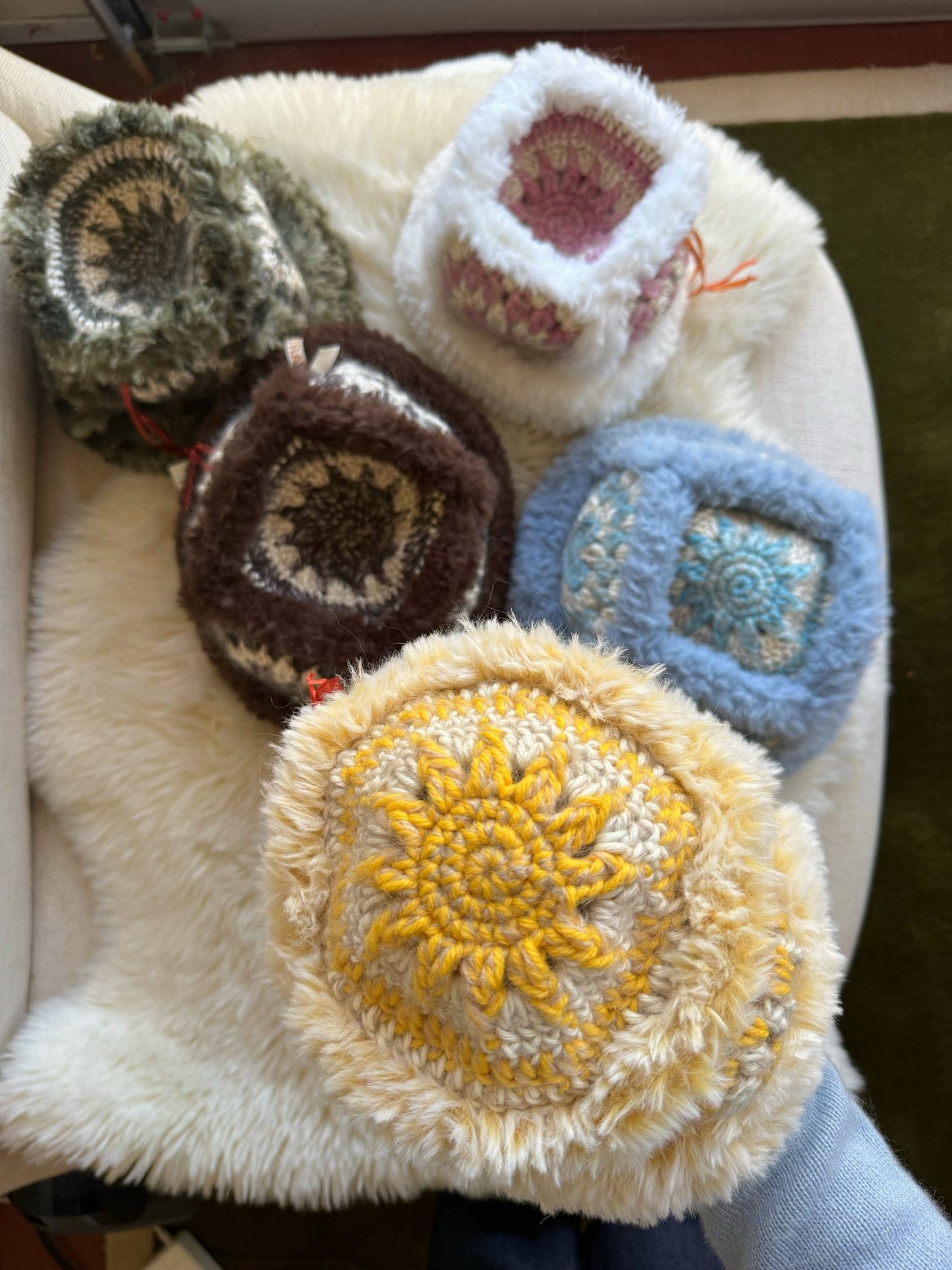 FLUFFY KNIT HATS by UltraviolHat