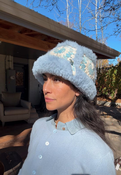 FLUFFY KNIT HATS by UltraviolHat